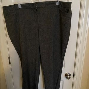 NWOT Avenue Gray Plaid Work Straight Leg Trouser Pants pockets Womens 24 Petite